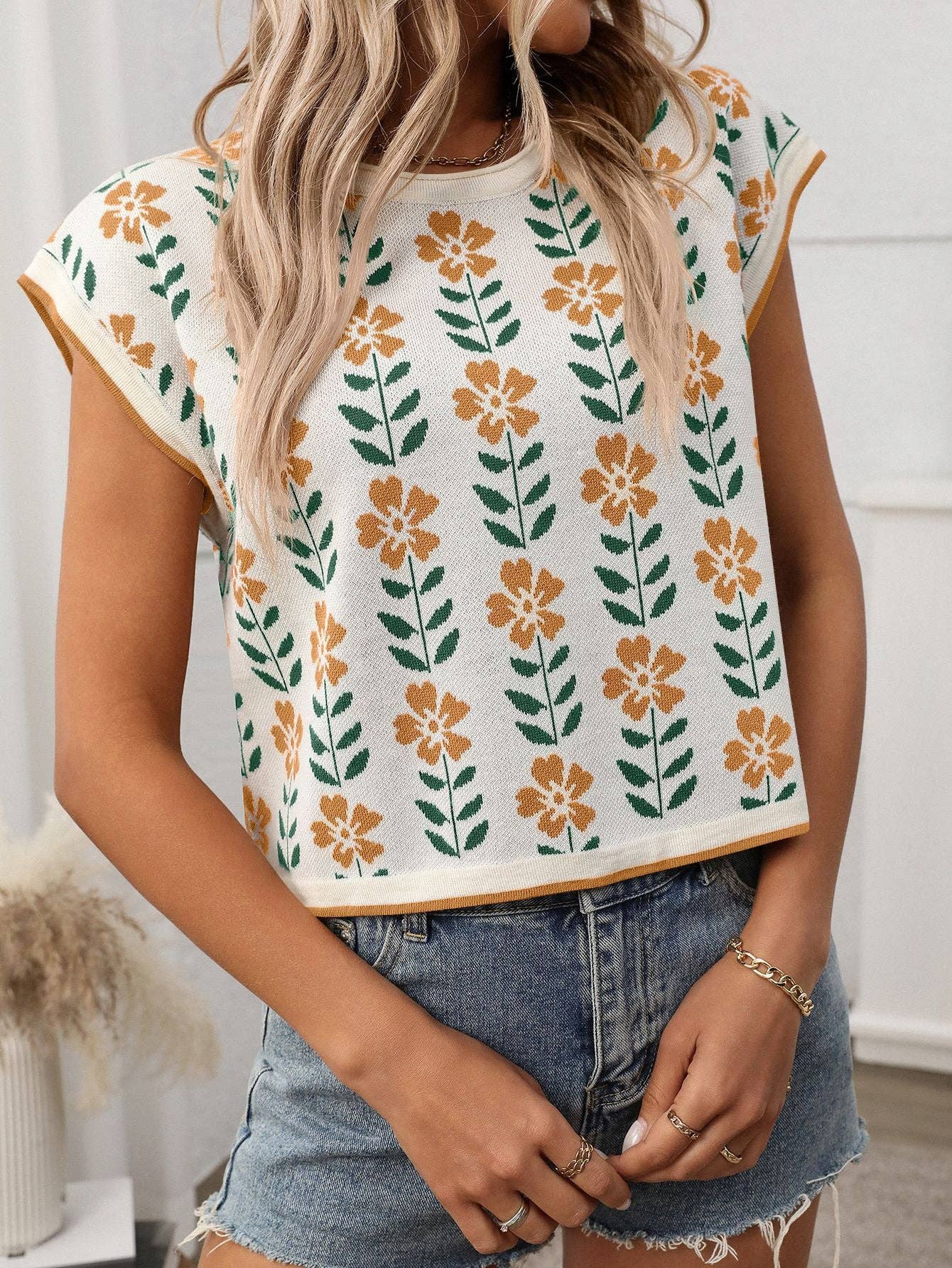 Retro Floral Knit Crop Sleeve Sweater