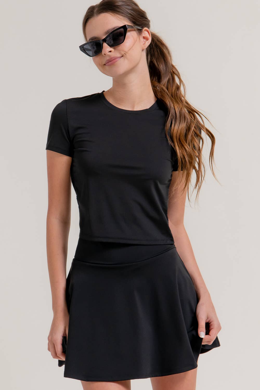 BLACK SHORT SLV SIDE RUCHED ACTIVEWEAR TOP