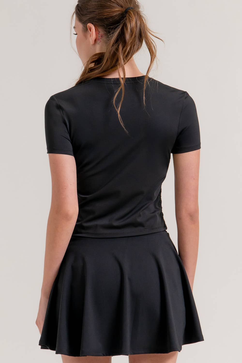 BLACK SHORT SLV SIDE RUCHED ACTIVEWEAR TOP